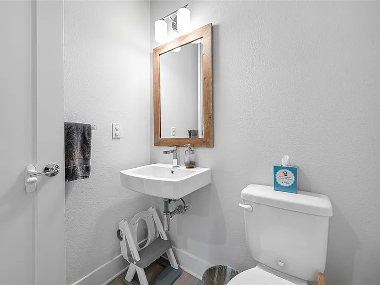 1171 25th Ln N — Photo 37