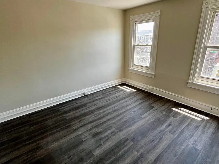 422 N Main St #2 — Photo 4