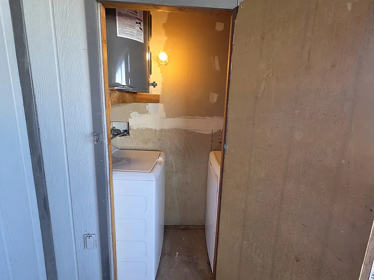 455 E Junction St #4 — Photo 38