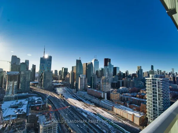15 Lower Jarvis St #3309, Toronto, ON M5E 0C4