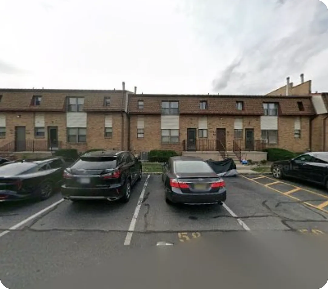 2 bed, 942 sqft, $2,200 — Photo 1