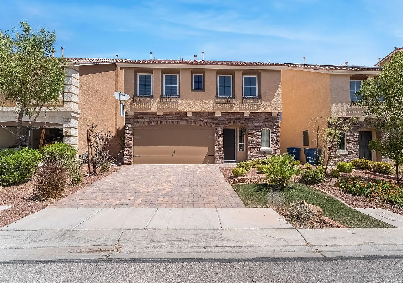 Upgraded Tri-Level Home on a Cul-de-Sac Lot in Southwest — Photo 1