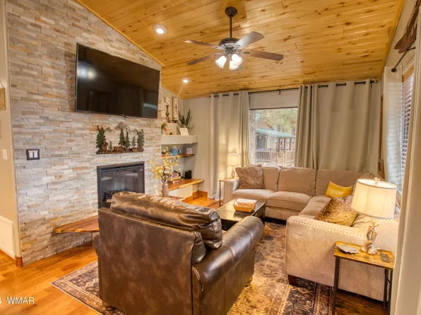 2722 High Pine Loop, Overgaard, AZ 85933