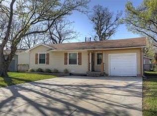 210 E Daugherty Dr, Garland, TX