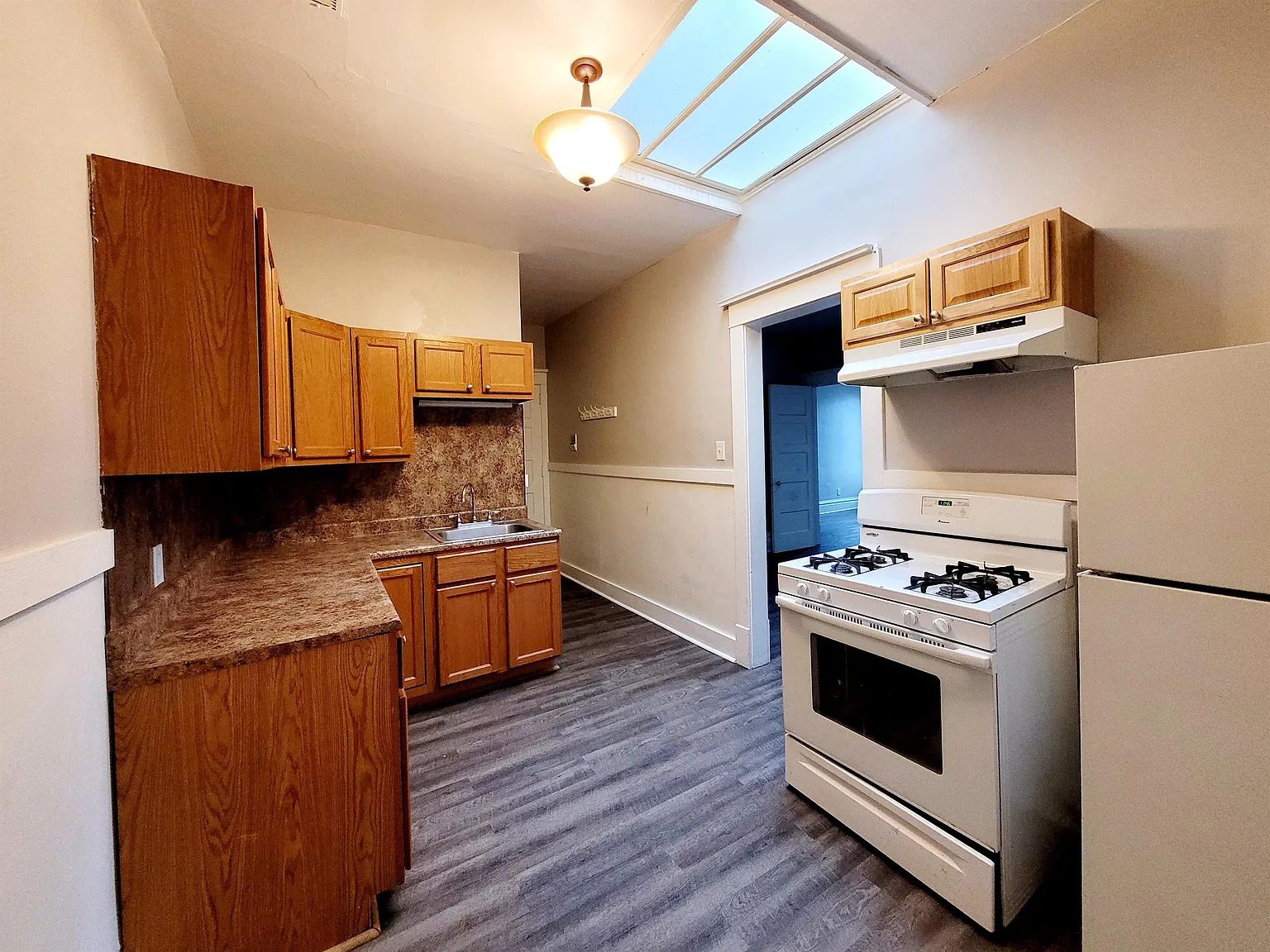 440 Leonard Street Northwest - 2 — Photo 4