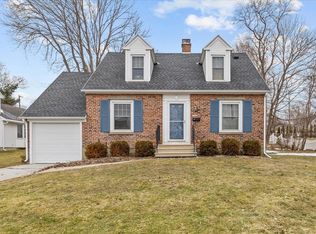 27 Howard Ave, Rutland, VT 05701