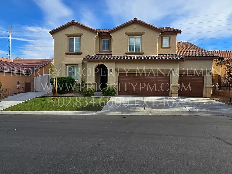 10001 Central Valley Ave — Photo 1