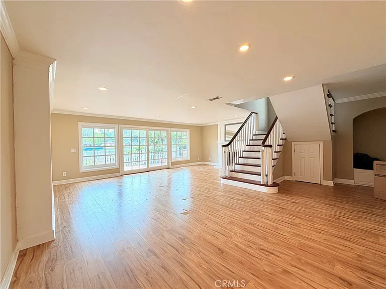 21956 Yellowstone Ln — Photo 4