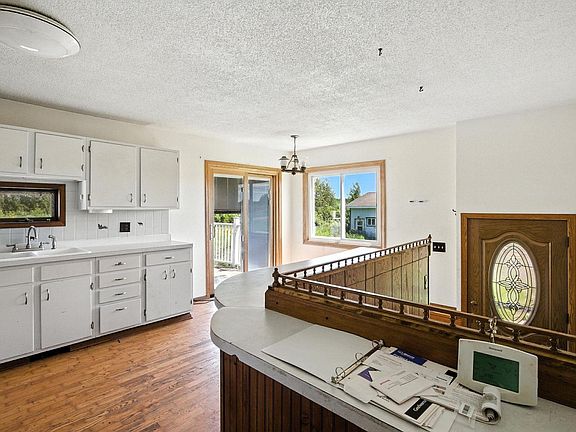 5th image of 5868 Rice Lake Rd