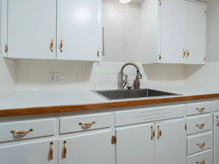 547 N Custer St — Photo 24