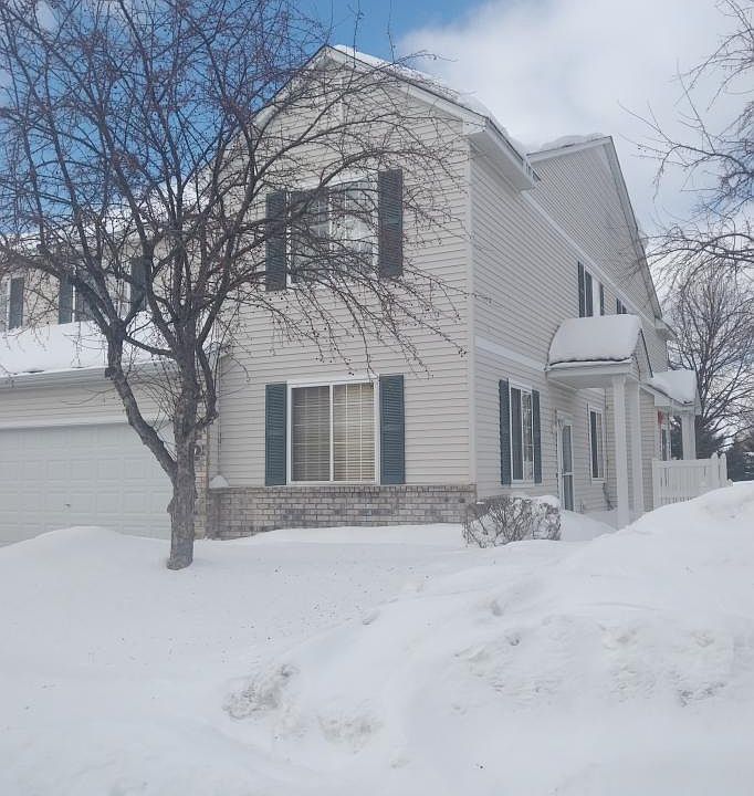 1st image of 469 Frederick Cir