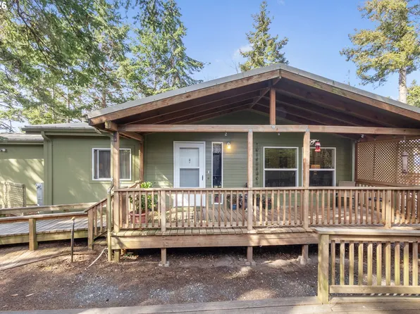 336 19th St, Port Orford, OR 97465