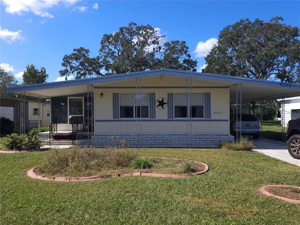 8059 First Circle Dr, Brooksville, FL 34613