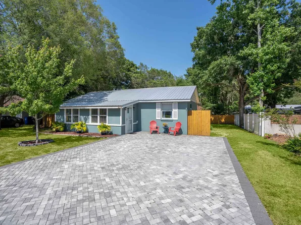 215 Jasmine Rd, Saint Augustine, FL 32086