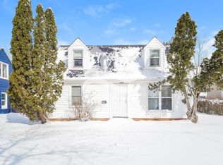 17407 Ridgeton Dr, Cleveland, OH 44128