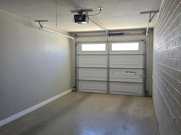 1133 E Butler Dr — Photo 15
