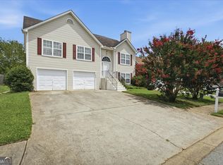 8039 Mustang Ln, Riverdale, GA 30274