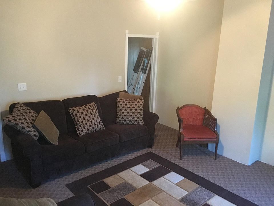 1st image of 154 Clinton St