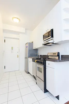 Rented by Mirador Real Estate | media 10