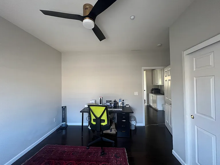 2526 Sanctuary Cir — Photo 18