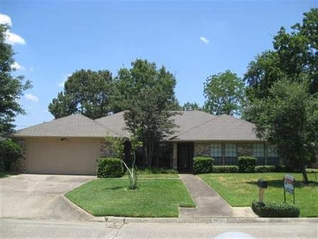1st image of 6920 Shanahan Dr