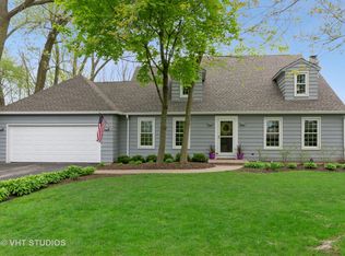 2212 Shannondale Dr, Libertyville, IL 60048