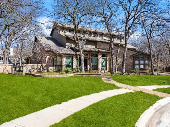 209 Royal Oaks Ct, Denton, TX 76210