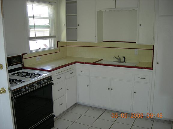 4th image of 751 Euclid Ave