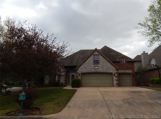 9914 E 100th St, Tulsa, OK 74133