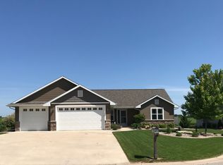 4848 W Jack Pine Ct, Appleton, WI 54913