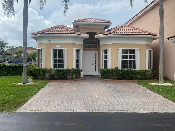 16220 SW 101st Ter, Miami, FL 33196
