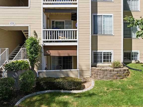 2nd image of 1222 E Waterside Cv APT 11