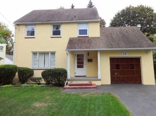 281 Seneca Rd, Irondequoit, NY 14622