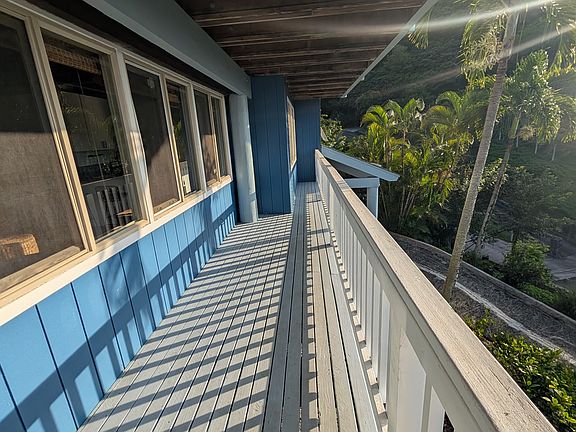Front lanai