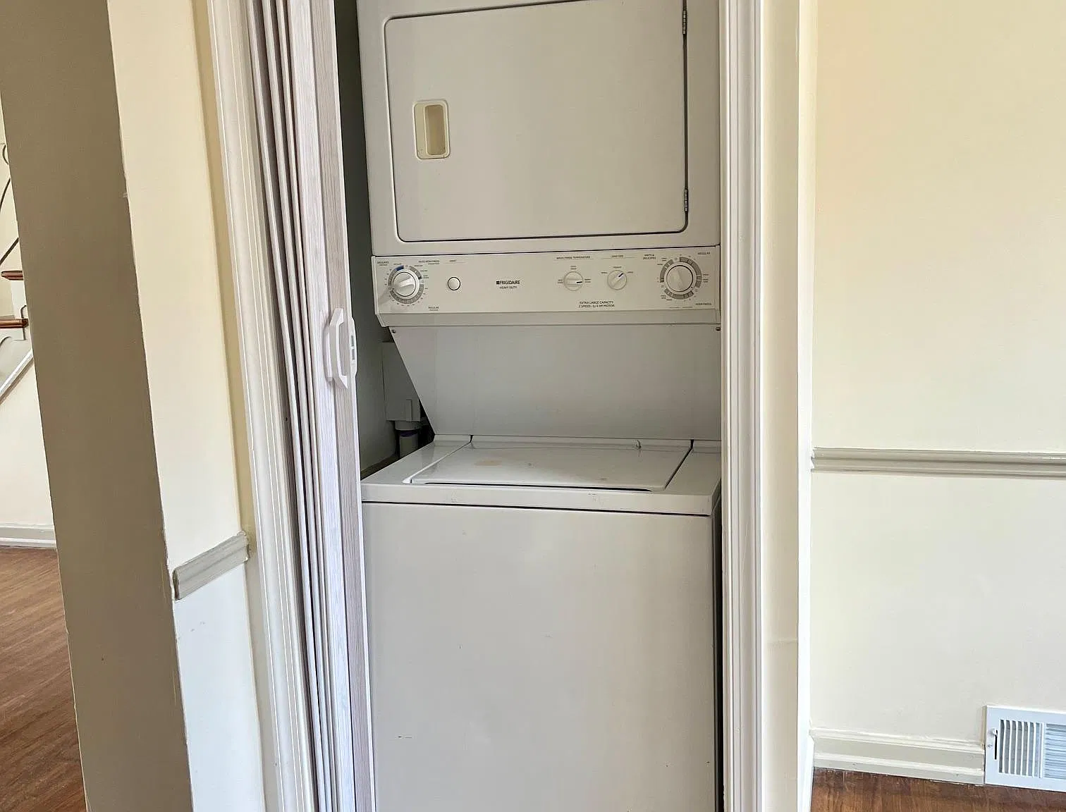 3 bed, 1152 sqft, $1,650 — Photo 3