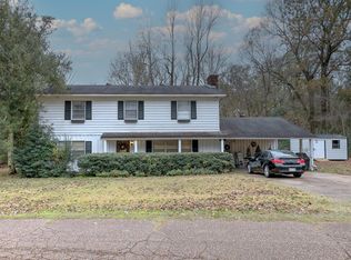 100 Bellaire Dr, Vicksburg, MS 39180