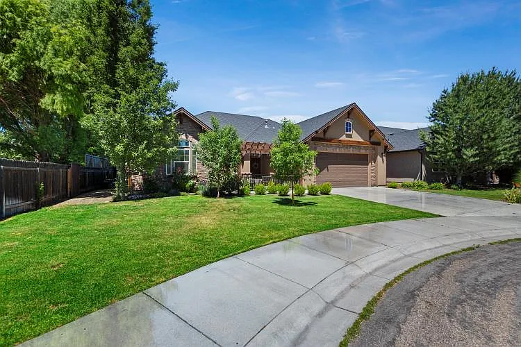 522 E Washakie St — Photo 36