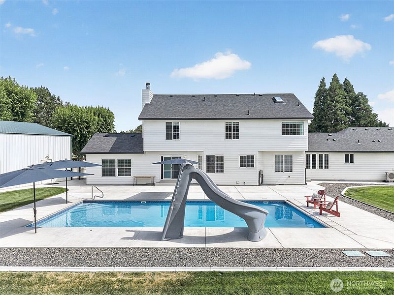 3rd image of 3803 Alderlake Court