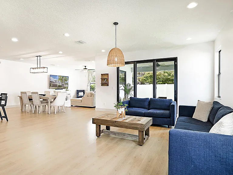 6151 Yerba Buena Ct — Photo 8