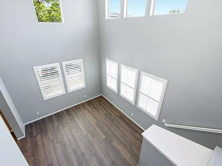 35 Lomada St — Photo 8