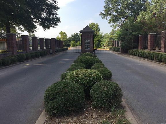 2nd image of 331 Mound View Dr