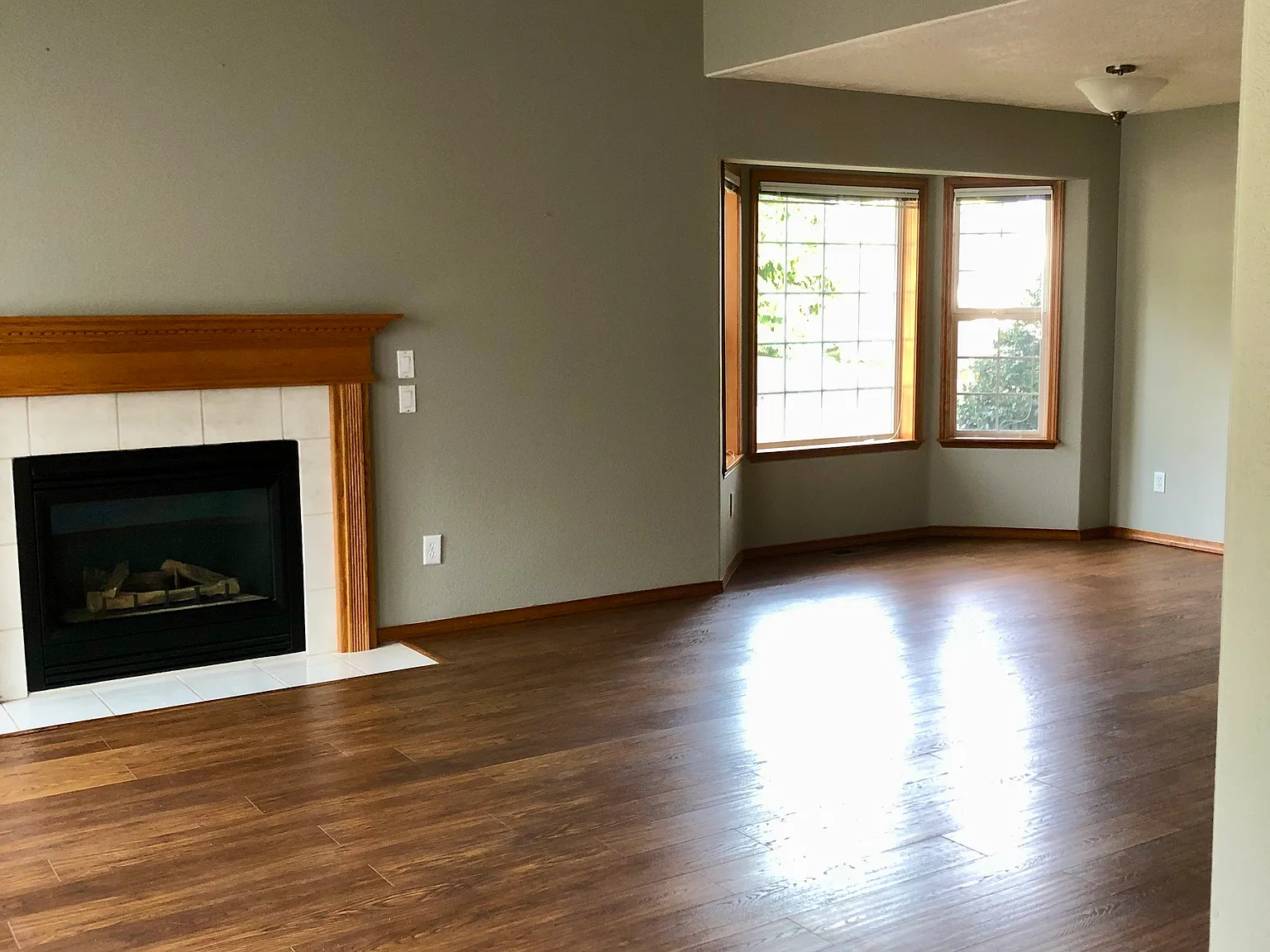 5334 Sparta Loop SE — Photo 3