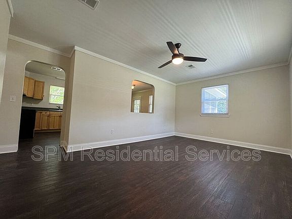 3rd image of 317 Covington Rd