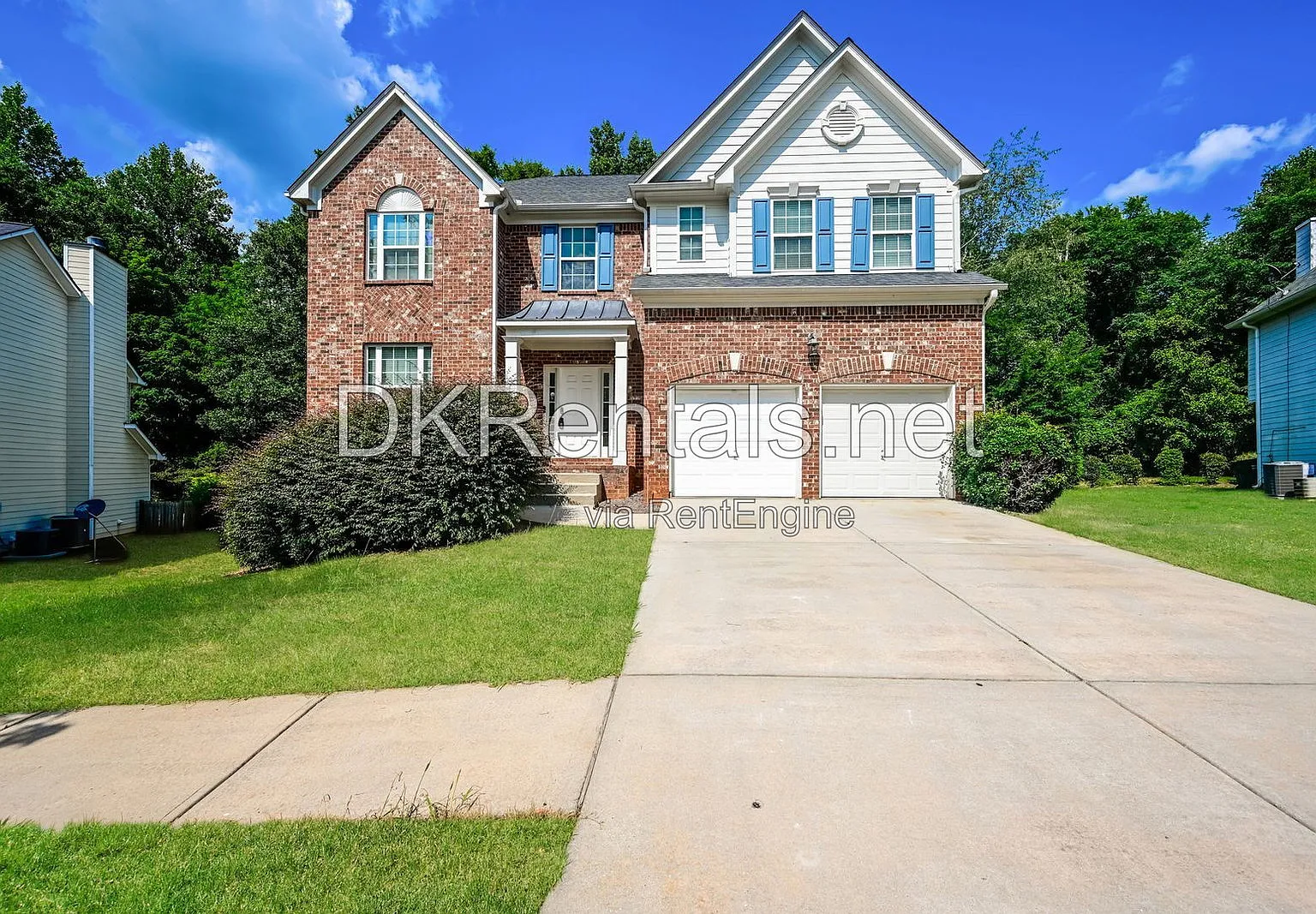 4 bed, 2.5 bath, 3040 sqft, $2,250 — Photo 1