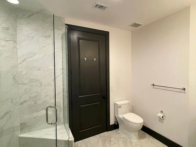 5 Gadsdenboro St #411 — Photo 9
