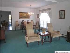 2nd image of 367 Jamaica Blvd