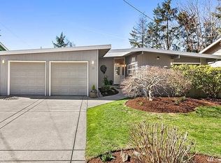37 157th Ave SE, Bellevue, WA 98008