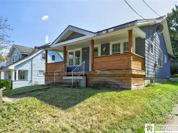 93 Summit Ave, Jamestown, NY 14701