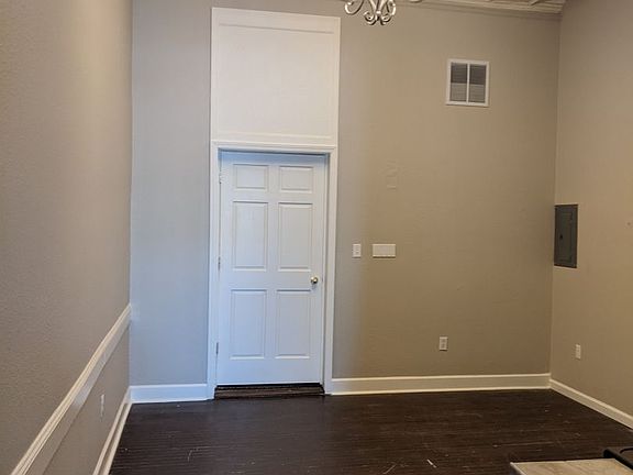 2nd image of 121 W Broadway Ave APT 14