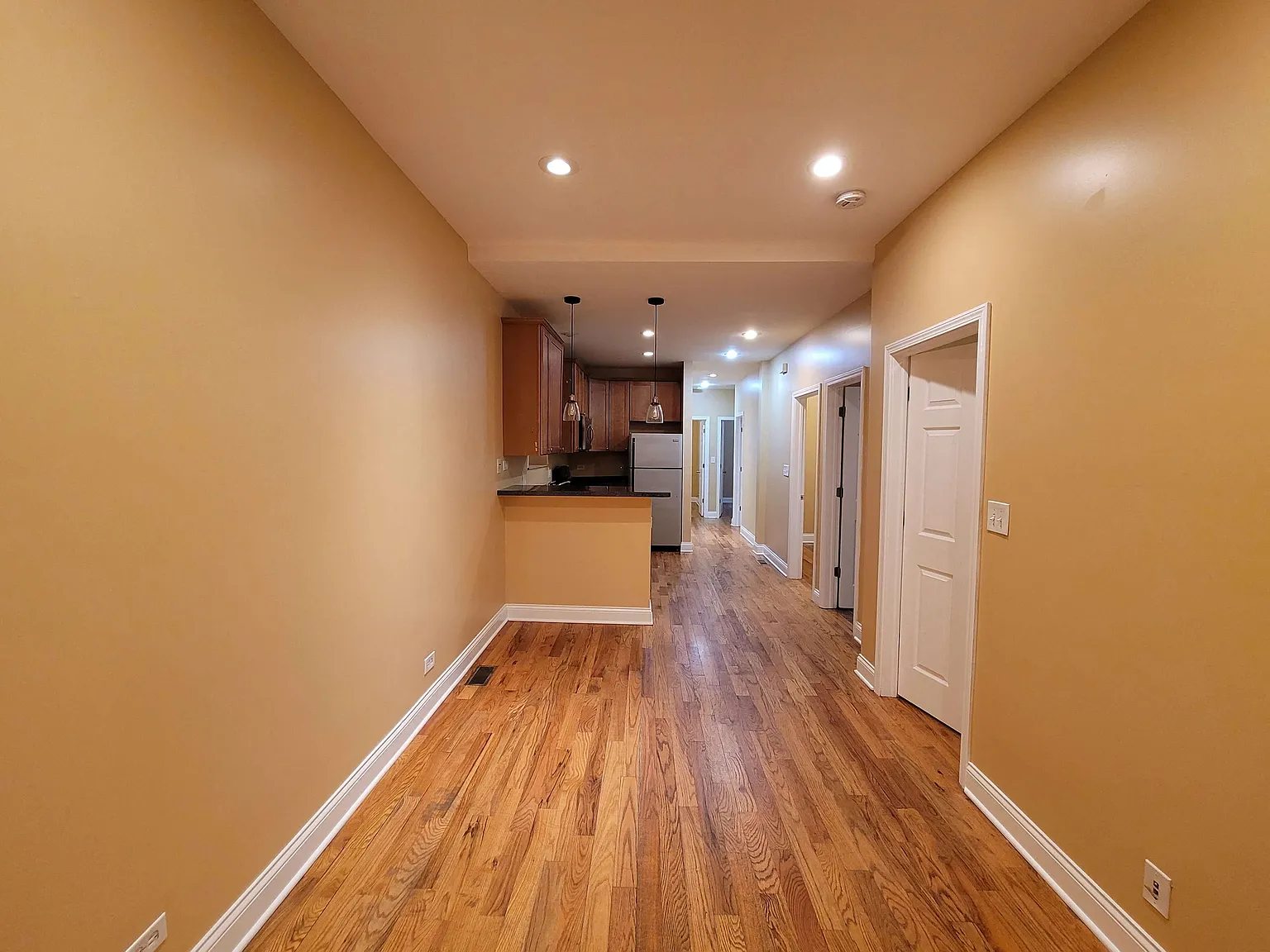 718 S. Aberdeen St — Photo 1